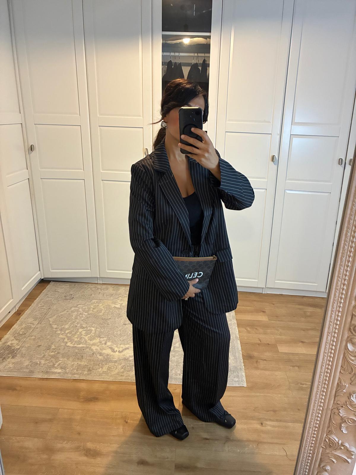 Tailleur LILA Veste + Pantalon à rayures - UNEEK